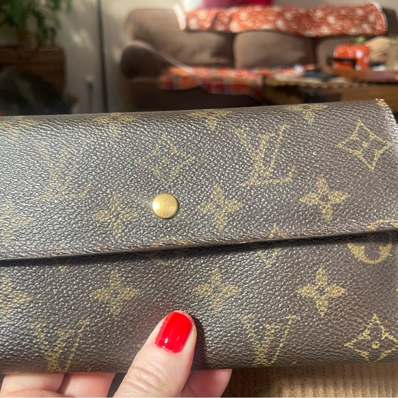 Wallet - Picture 12 of 13